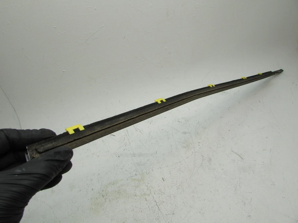 Weather Strip Belt QUEST 2004 2009 Passenger Front Door Window Outer Cover Trim - Image 2 of 4