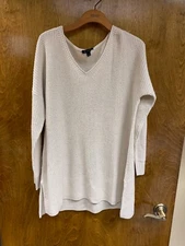 Women " H for Halston" tan pullover long sleeve knit tunic. Size L. P.O.