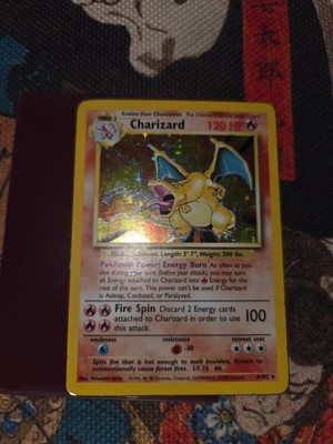 Charizard 004/102 Base Set Holo Moderate PLAY