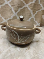 Winfield China Desert Dawn 1.5 Quart Round Covered Casserole California Pottery