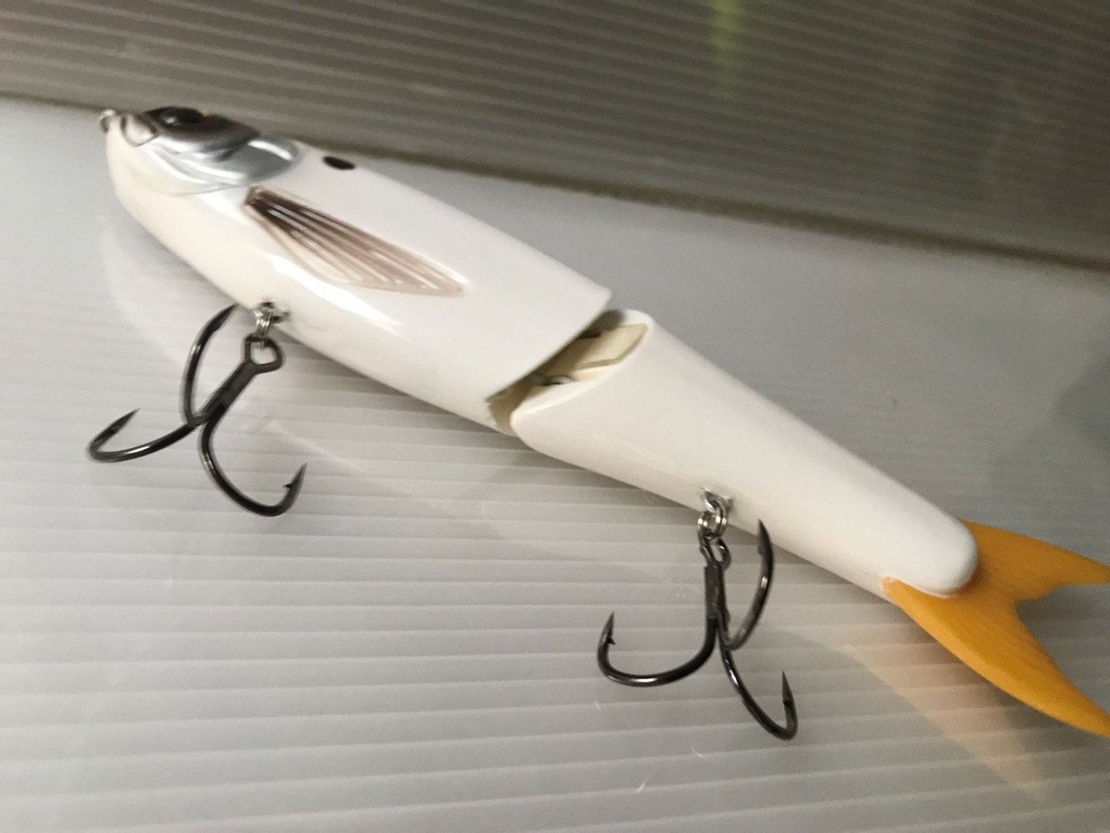 Kurouto Lures BBW2 17cm 60g S-Wave Suspend Swimbait White Japan - Image 6