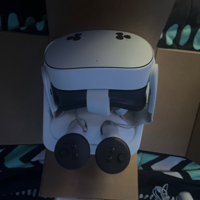 Meta Quest 3S Standalone VR Headset 128GB