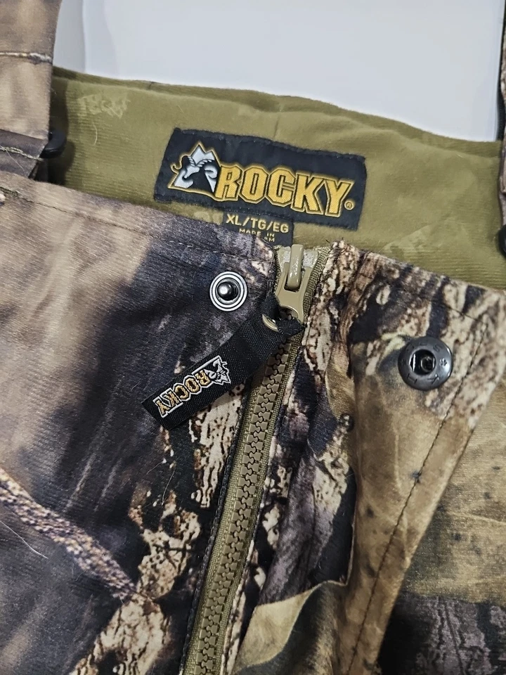 Rocky Pro Hunting Bib, Size XL Adjustable Straps Front Zip Leg Zips Pockets  - Image 4 of 4