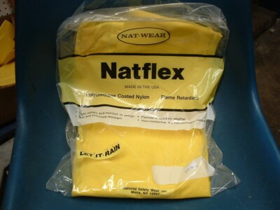 RAIN GEAR COVERALLS PROTECTIVE WATERPROOF SIZE MEDIUM MADE IN USA BY NATIONAL SW