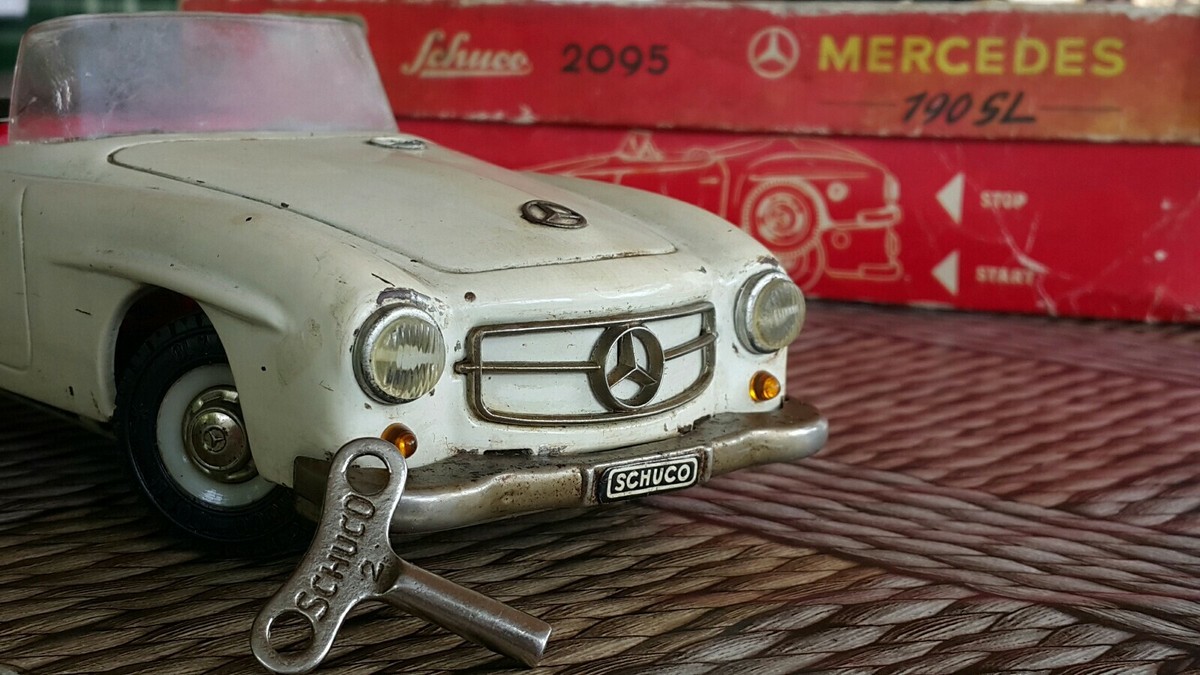 VINTAGE SCHUCO 2095 MERCEDES 190 SL CAR TOY WIND UP GERMANY ORIG 