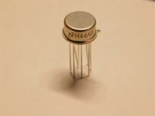 2 National Semiconductor LM311H Voltage Comparator IC TO-99 Metal Can