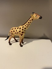 Giraffe, African Safari Toy Model Very Nice Plastic Replica 6.5"