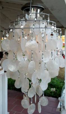 WHITE SOLAR CAPIZ SHELL WINDCHIMES/CHANDELIER WHITE CAPIZ CHIMES SOLAR