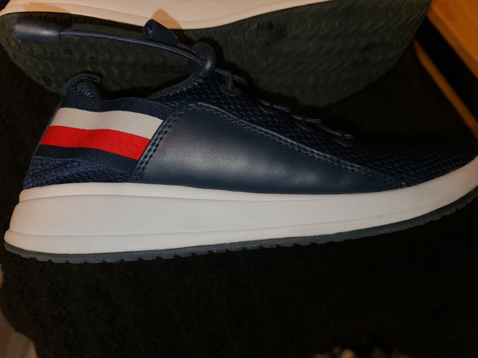 Picture 1 of 6