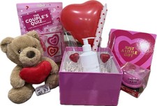 💝 Valentine’s Gift Hamper for Women – Romantic & Thoughtful Gift 💝