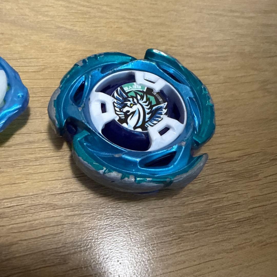Beyblade X UX-00 Aero Pegasus 3-70A Double Metal Coat TakaraTomy