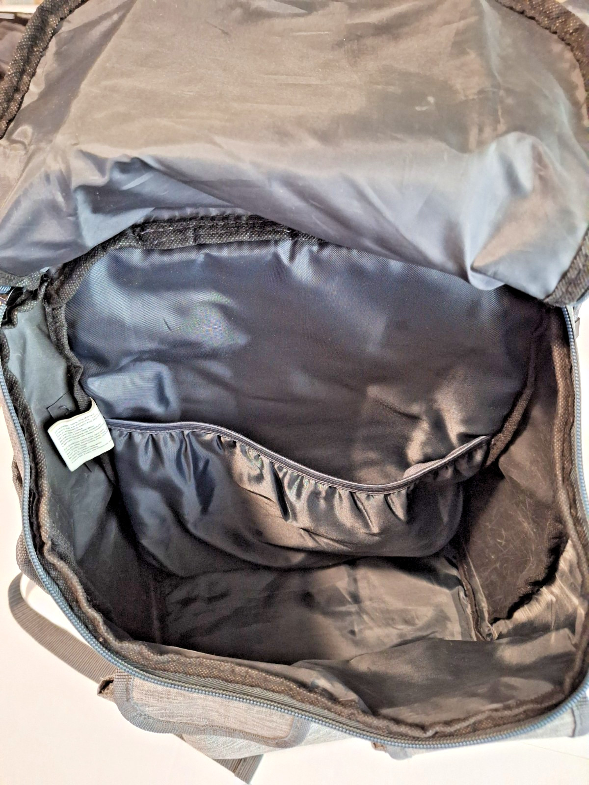 Eastsport Multi-Purpose Tech Backpack Laptop Pock… - image 4