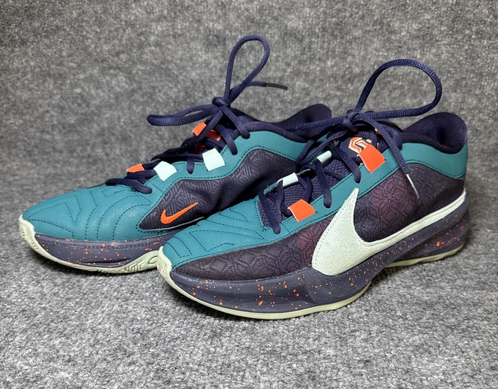 Men's Size 9 Dx4985-300 Teal/purple