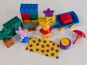 LEGO 2983 - Duplo: Winnie The Pooh - NO BOX VINTAGE 1999 Not Complete.