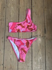 Fruity Booty Pink One-Shoulder Bandeau 2-Piece Bikini XS with matching skirt 