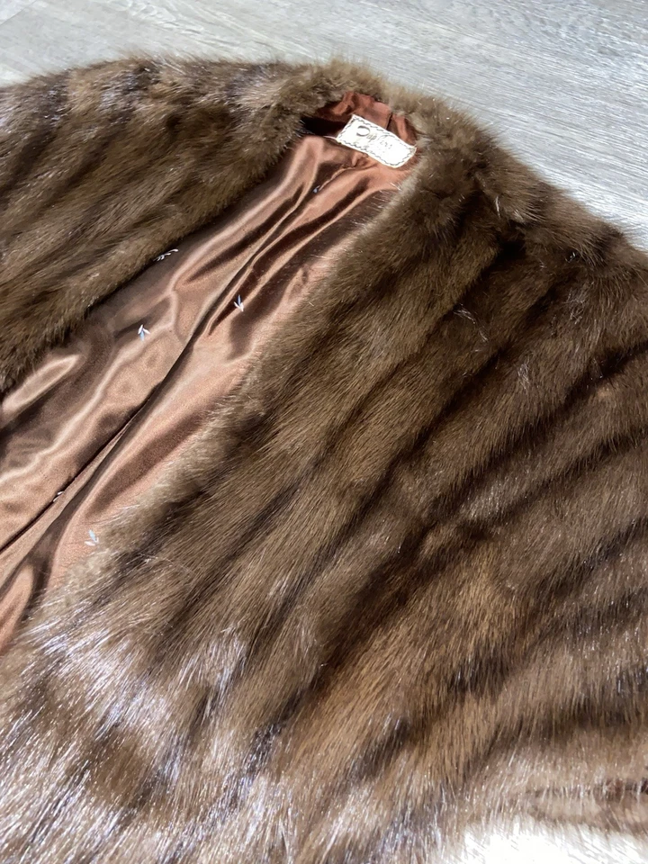 Vintage 1950’s Mink Fur Stole Shoulder Wrap Bolero Shrug 50s Shawl Mink Fur Coat - Image 2 of 4