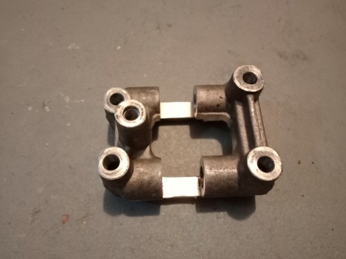 Kipphebelblock, Nockenwellenlagerbock  Hyosung Boomer 125, MS1, Baujahr 2002