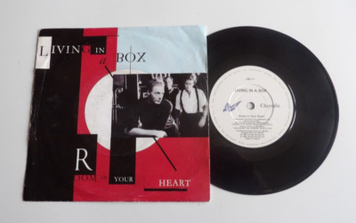 45 TOURS LIVING IN THE BOX ROOM IN YOUR HEART CHRYSALIS LIB 7 DE 1989 UK