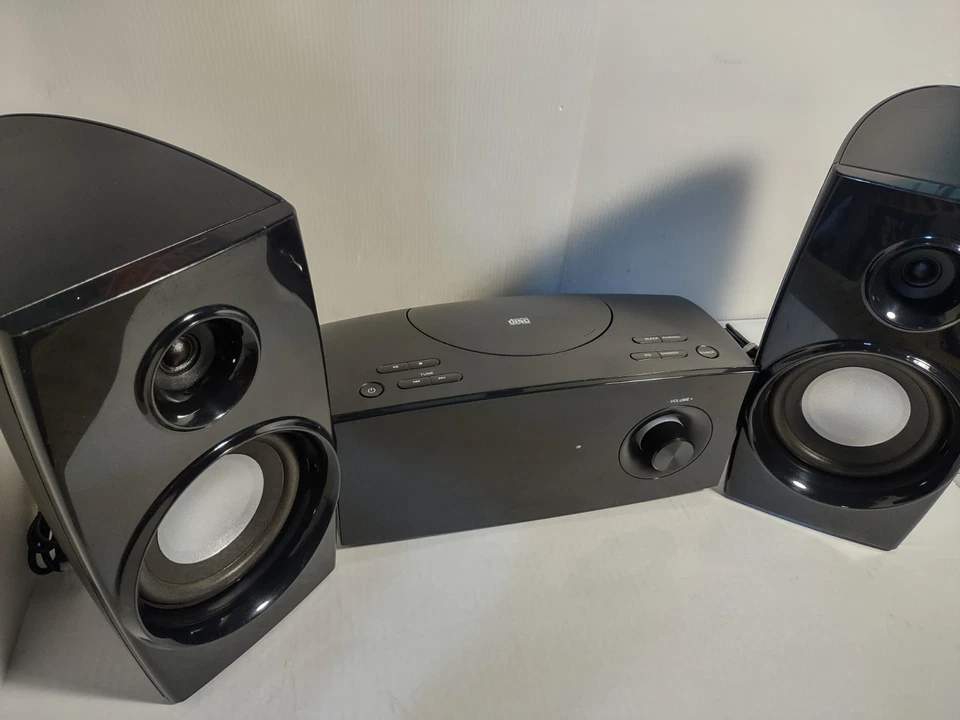 Blackweb Bluetooth Stereo System AM•FM Radio + CD Player+ 2 Speakers  - Image 3 of 4