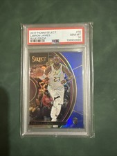 2017-18 PANINI SELECT #18 LEBRON JAMES BLUE PRIZM REFRACTOR #111/299 PSA 10 GEM