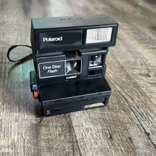 Polaroid 600 One Step Close Up Instant Film Camera Flash Strap Vintage
