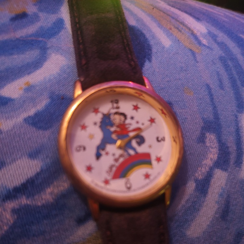 Vintage 1994 Betty Boop Watch!  READ