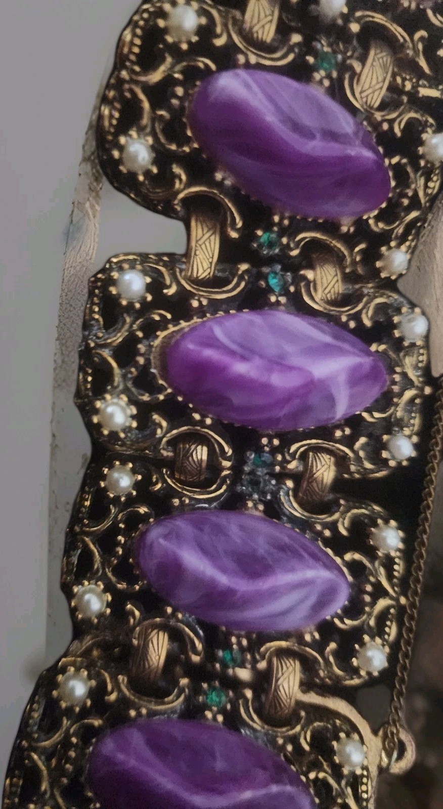 Stunning Statement VTG 6 Panel  Purple Lucite/Fau… - image 12