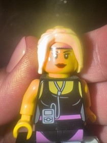 LEGO Movie 70804 Ice Cream Machine Cardio Carrie Minifigure - Blonde Hair