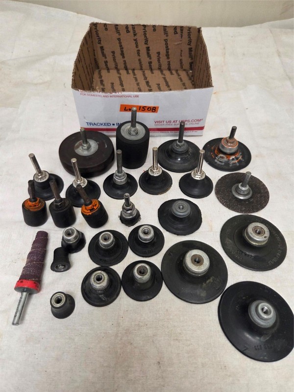 26Pc Roloc Backing Pad Arbor Disc Holder Lot Die Grinder Angle Mixed LOT-1508