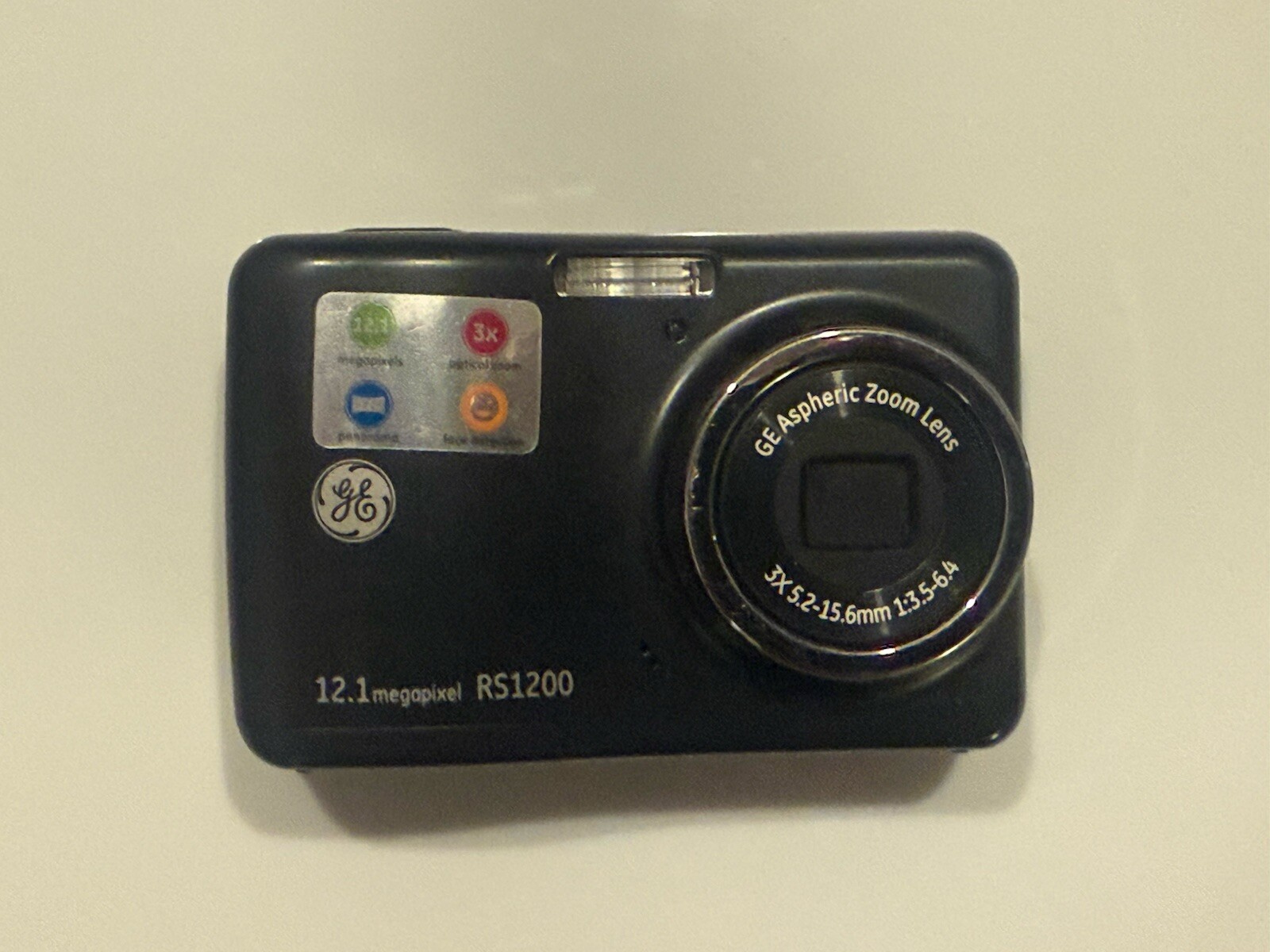 GE RS1200 Digital Camera