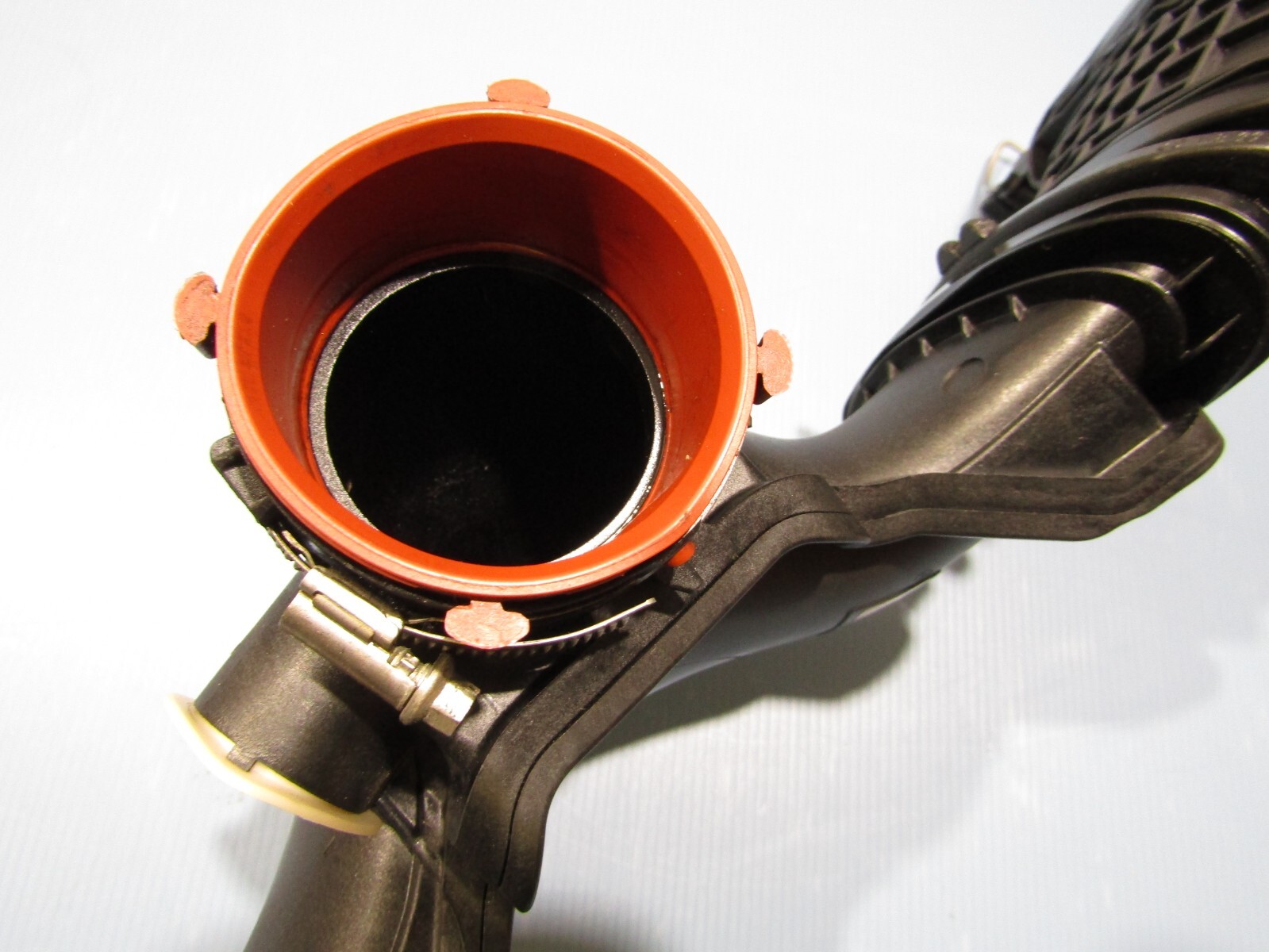 Genuine Mercedes W222 C218 W212 W213 X253 Air Intake Duct Hose