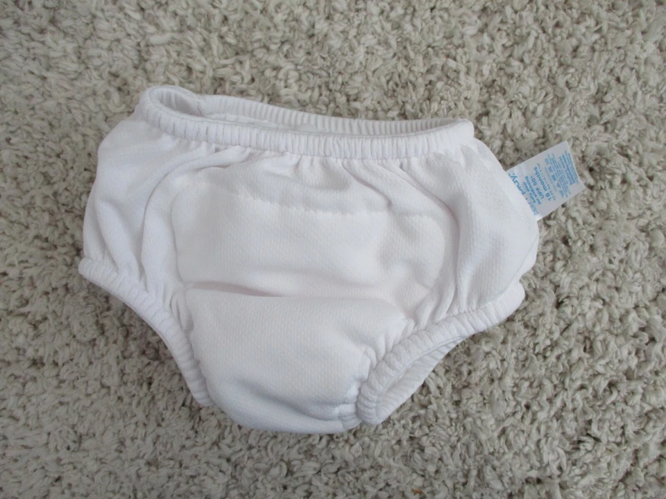 Lote 2 trajes de baño Iplay niños pequeños 12-18 Mos pañal blanco y protector contra erupciones UPF Foto 2 de 4