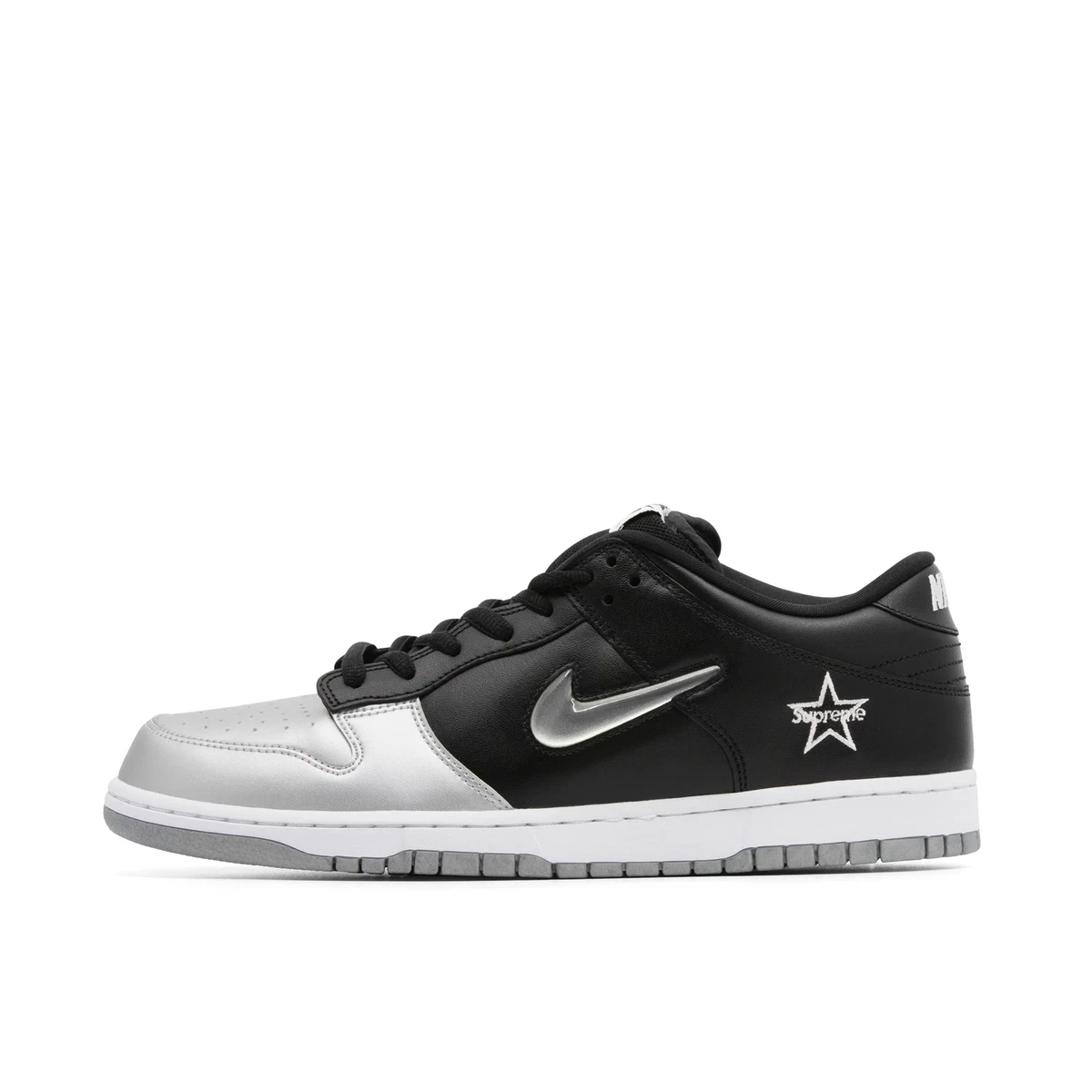 NIKE SB DUNK LOW SUPREME METALLIC SILVER
