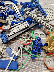 LEGO Bionicle 8575 Visorak Battle Ram 100% complete set with instructions Playse