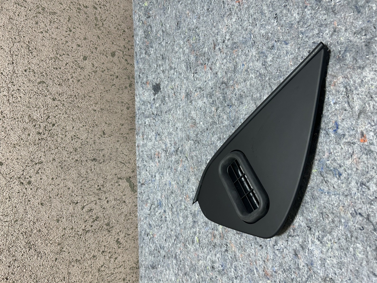 14-20 MASERATI GHIBLI DASH RIGHT PASSENGER SIDE END CAP TRIM COVER OEM