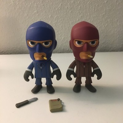 Team Fortress 2 Portable Mercs Red And Blu Spy Figures
