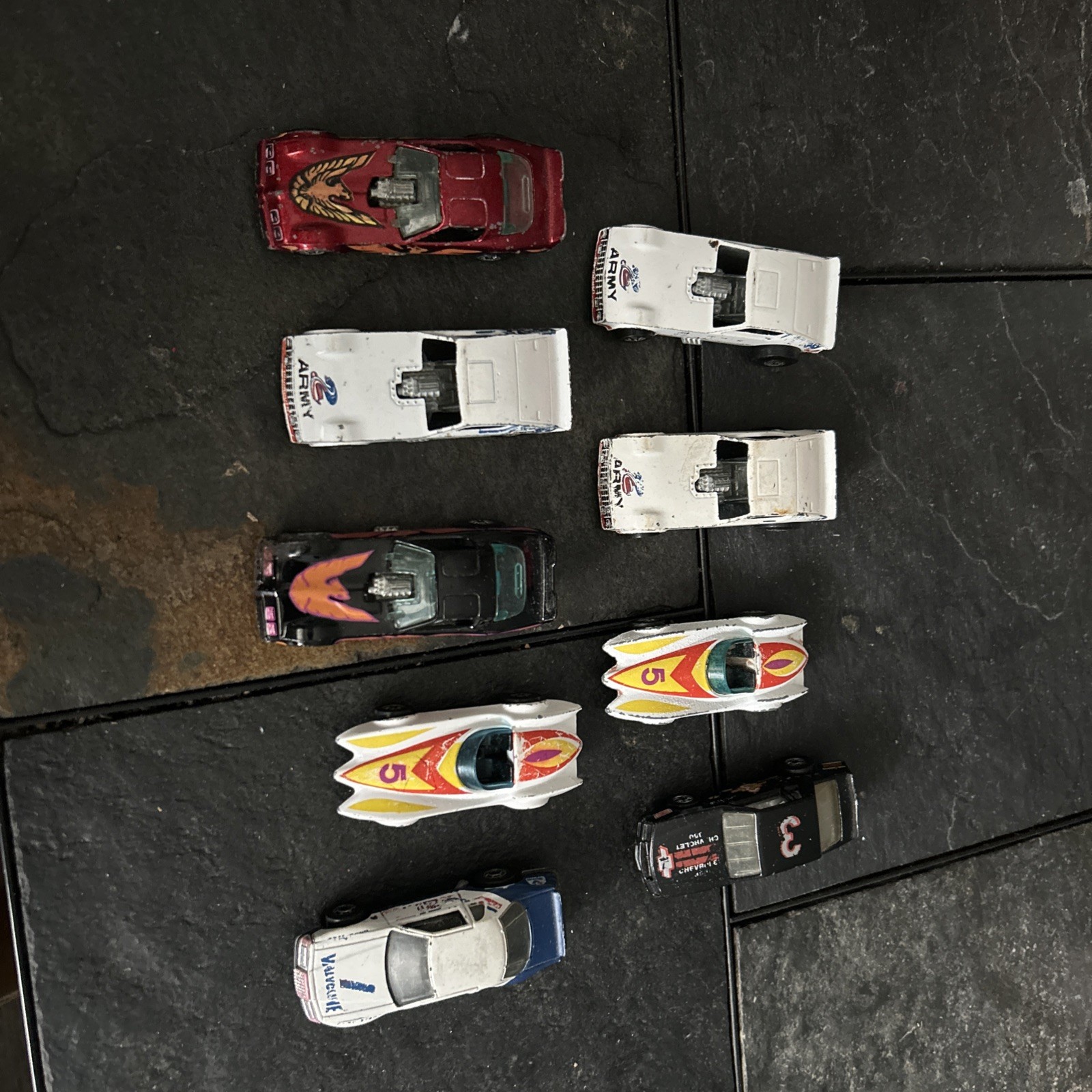 Hot Wheels Dragster Race, Car Lot Black Walls