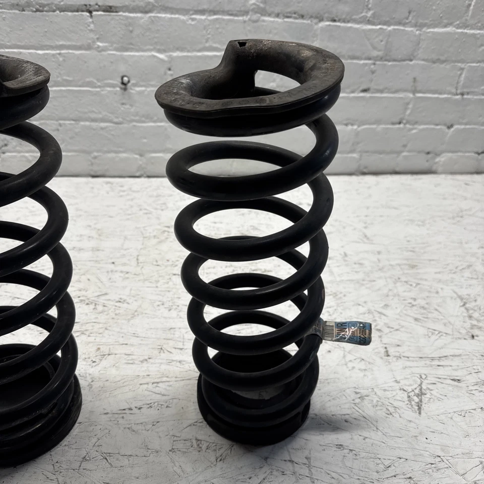 Ford Edge 2019-2021 Sel tracción delantera suspensión trasera derecha e izquierda puntal muelle helicoidal OEM Foto 3 de 4