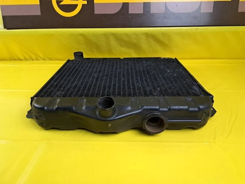 Refrigerador Opel Olympia Record 53 - 57 Radiador Original Nuevo Foto 4 de 4