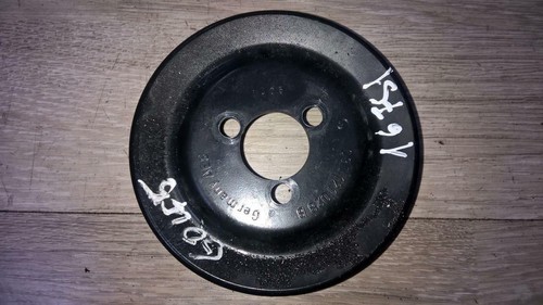 03d121028b Wasserpumpe Riemenscheibe für Volkswagen Golf UK130047-66