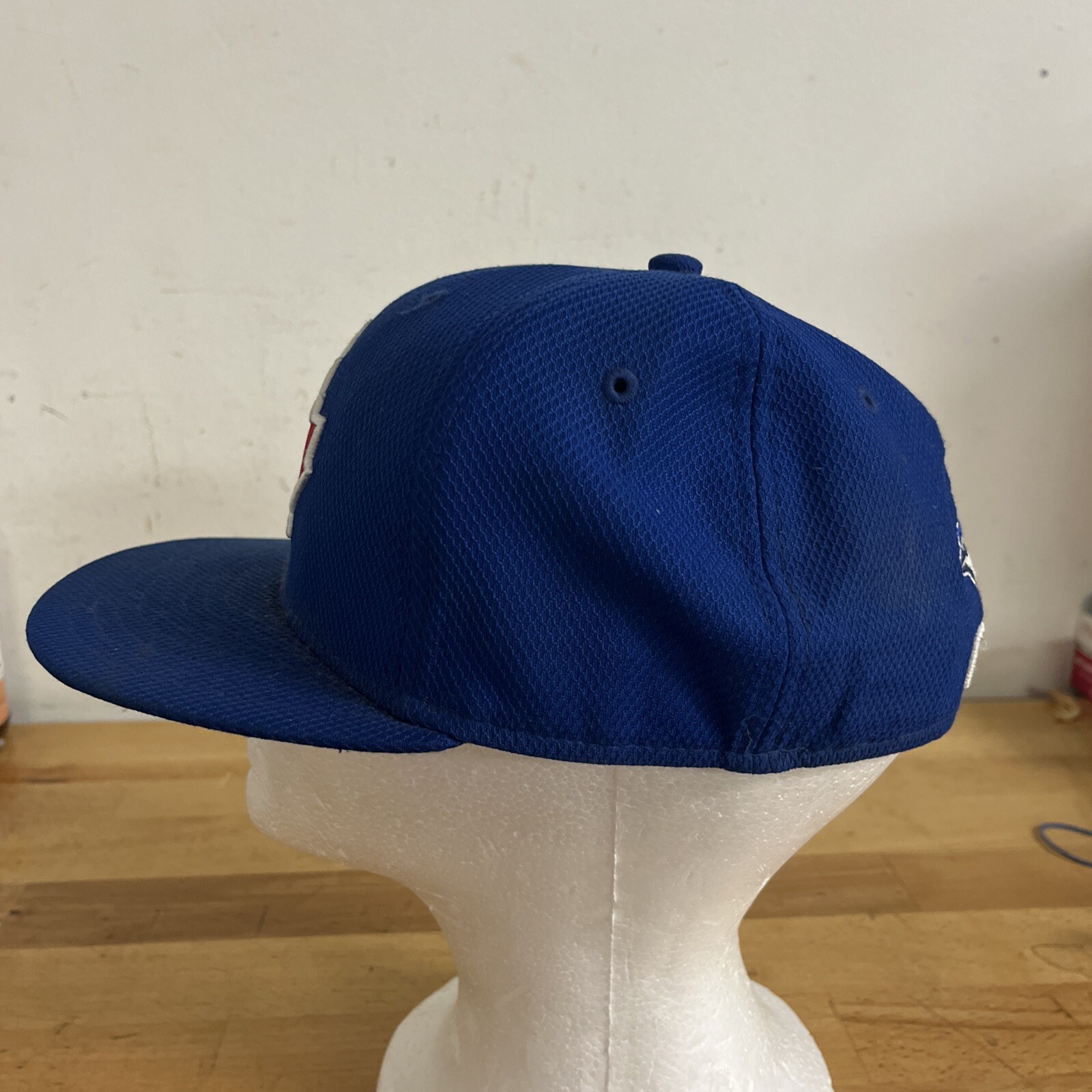 Toronto Blue Jays Hat Cap New Era Size 7 Fitted 59Fifty Maple toronto-blue-jays-hat-cap-new-era-size-7-fitted-59fifty-maple