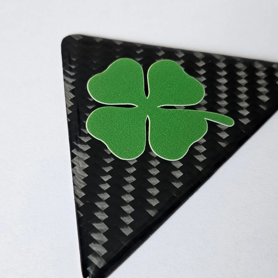 2 x Alfa Romeo Quadrifoglio insignias de fibra de carbono pegatinas emblemas hoja de trébol QV Foto 3 de 3