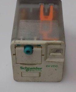 Реле schneider 24vdc