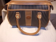 Ship'N Shore Collection Purse Vintage Cream and Navy