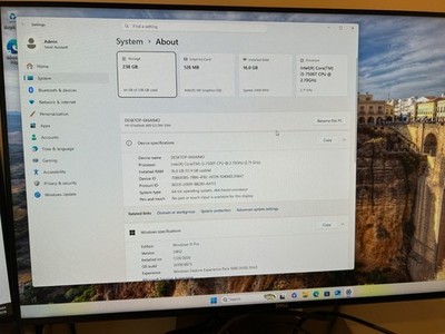 HP EliteDesk 800 G3 (256GB SSD, Intel Quad-Core i5 6th Gen., 2.5 GHz, 16GB) Mini