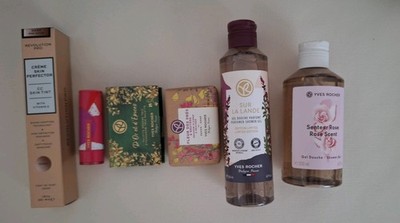Yves Rocher gemischtes Kosmetik-/Make-up Set, diverse Artikel, wie abgebildet
