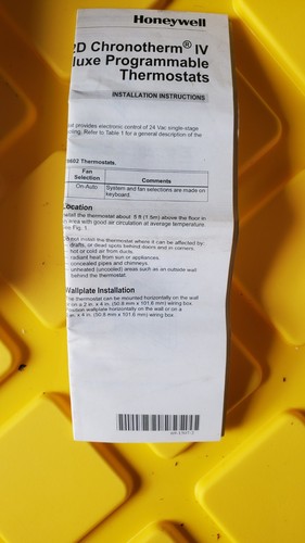 Honeywell T8624D2012 7-Day Chronotherm IV Deluxe Programable Thermostat - Picture 3 of 3
