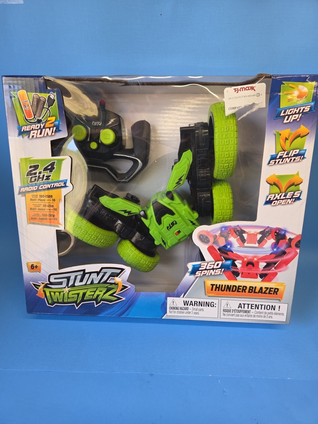 Stunt Twisterz - 360&deg; Spins Thunder Blazer, 3.7 Volt RC Car
