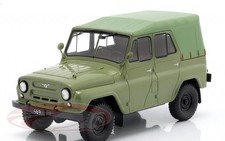 New UAZ 469 year 1975 olive green 1:24 WhiteBox Diecast Model Car