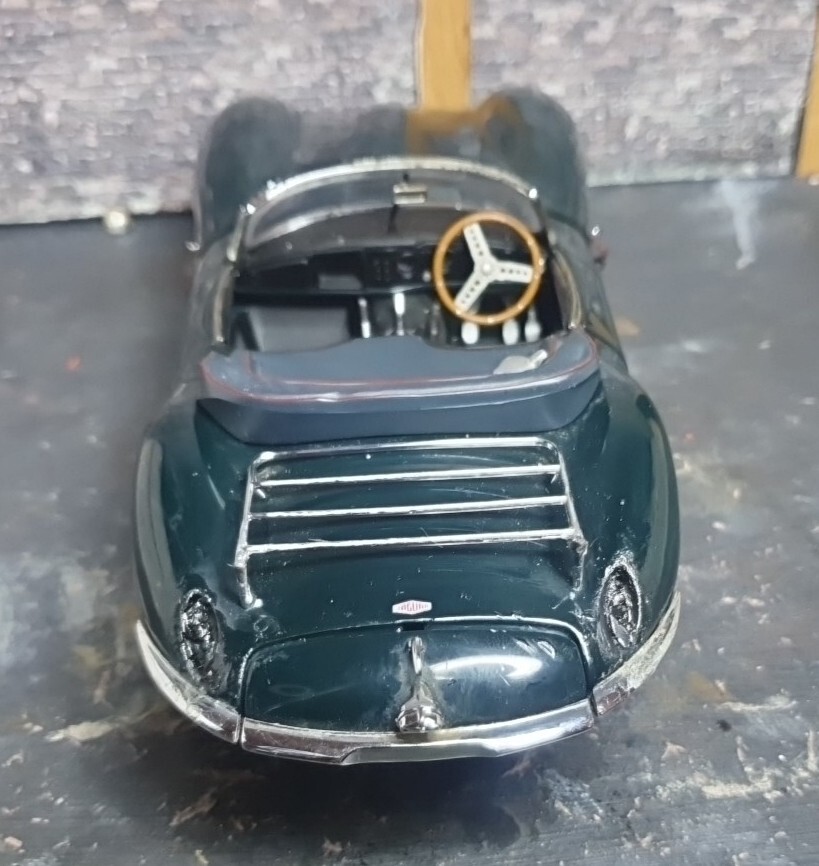 AUTOart Jaguar XKSS 1957 118 diecast model car Spares repair diorama